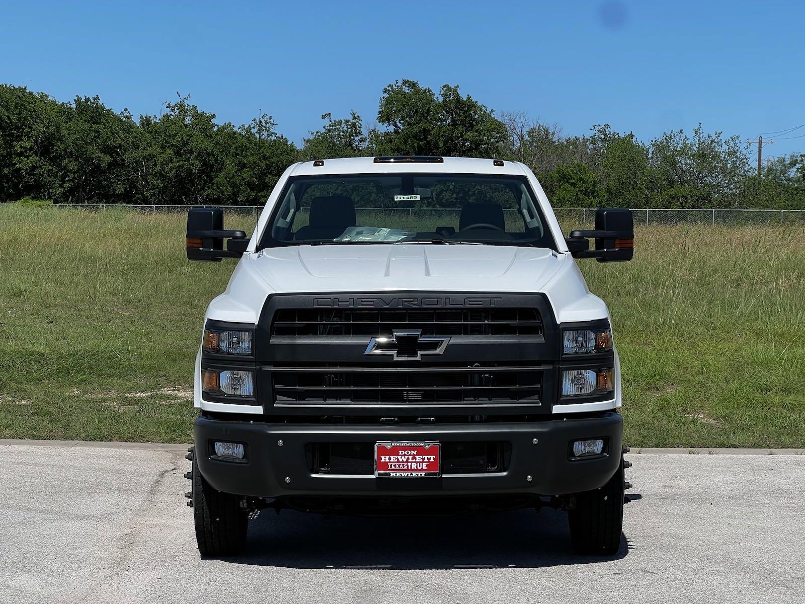 2024 Chevrolet Silverado 5500 HD Vehicle Photo in GEORGETOWN, TX 78626-7508