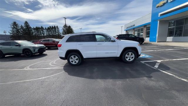 2015 Jeep Grand Cherokee Vehicle Photo in TULLY, NY 13159-3159