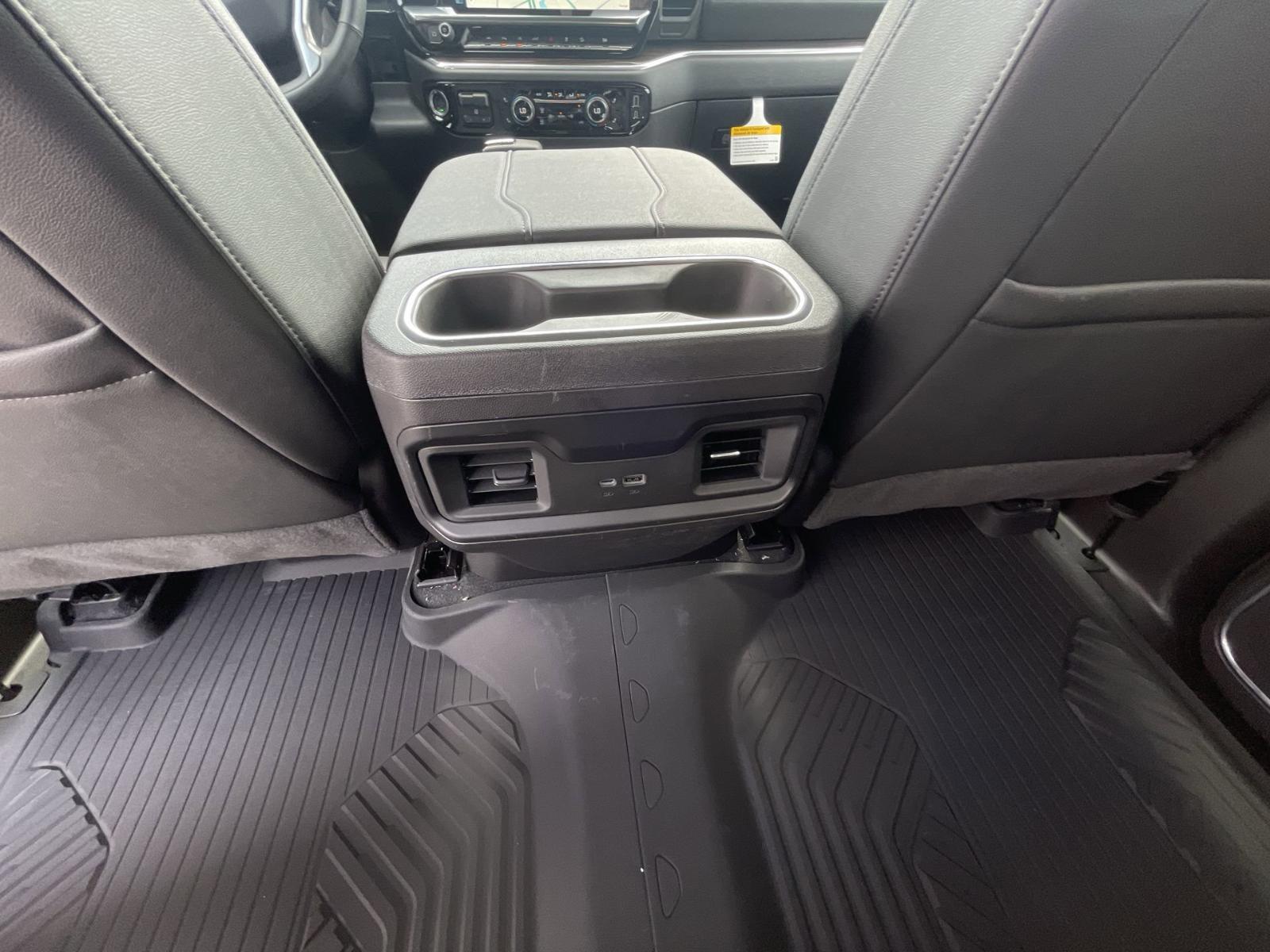 2025 Chevrolet Silverado 1500 Vehicle Photo in BENTONVILLE, AR 72712-4322