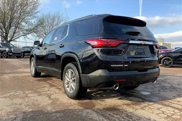 2022 Chevrolet Traverse Vehicle Photo in TOPEKA, KS 66609-0000