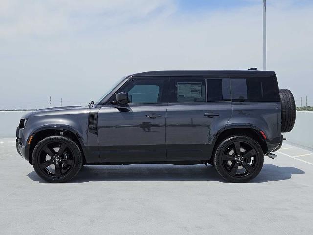 2025 Defender Vehicle Photo in AUSTIN, TX 78717