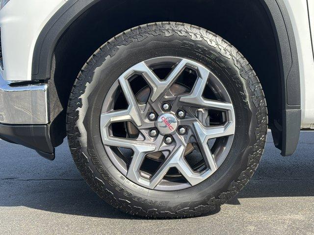 2023 GMC Sierra 1500 Vehicle Photo in Nashua, NH 03060
