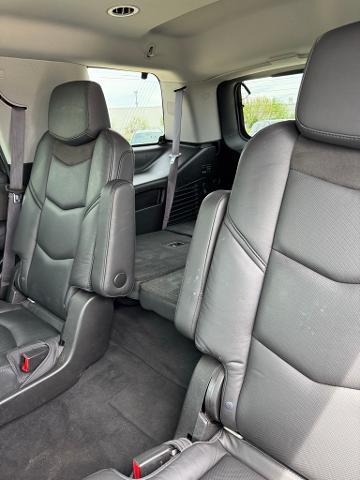 2017 Cadillac Escalade Vehicle Photo in Peoria, IL 61615