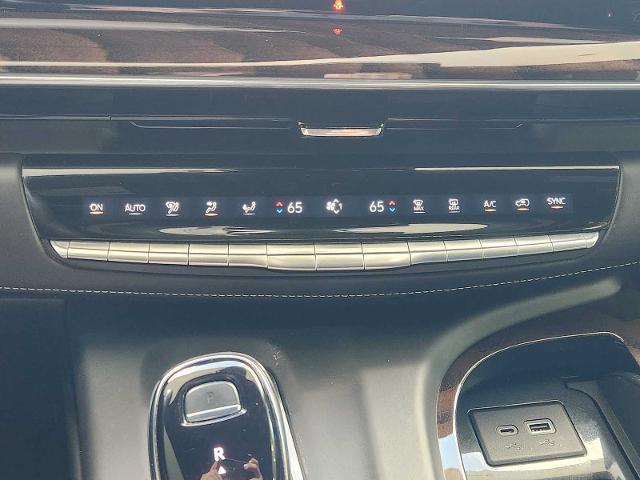 2022 Cadillac Escalade Vehicle Photo in Grapevine, TX 76051