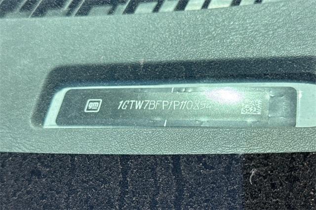 2023 GMC Savana Cargo 2500 Vehicle Photo in ELK GROVE, CA 95757-8703