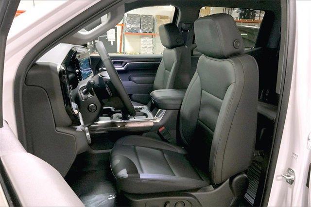 2025 Chevrolet Silverado 1500 Vehicle Photo in KANSAS CITY, MO 64114-4502