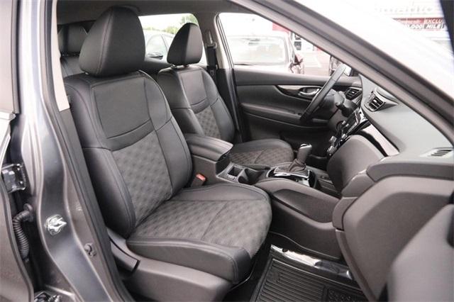 2022 Nissan Rogue Sport Vehicle Photo in Hazelwood, MO 63042