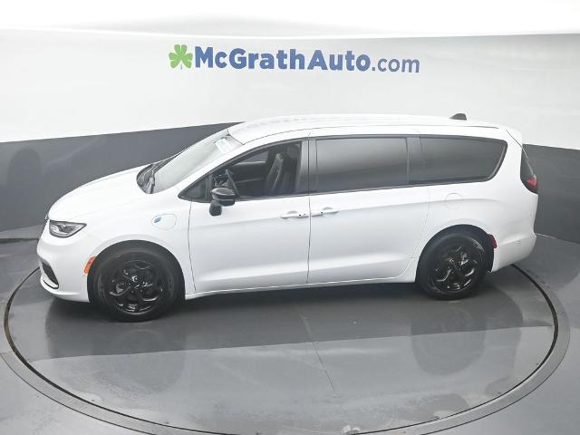 2024 Chrysler Pacifica Vehicle Photo in Cedar Rapids, IA 52402