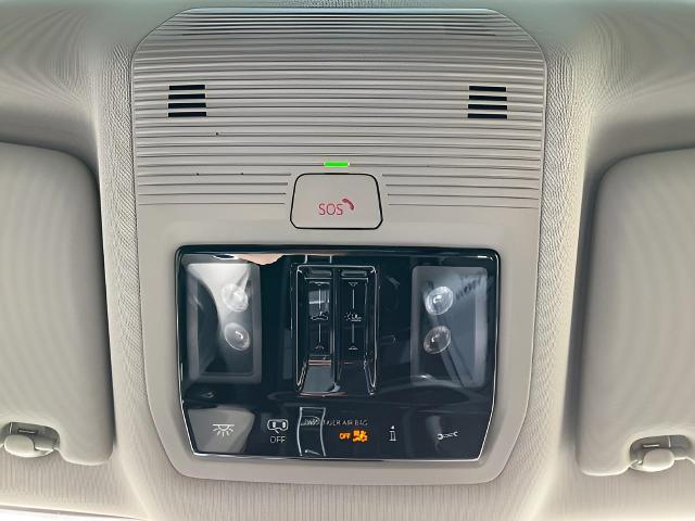 2025 Volkswagen Atlas Vehicle Photo in Oshkosh, WI 54904