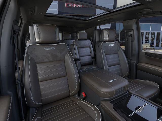 2025 GMC Yukon Vehicle Photo in DANBURY, CT 06810-5034