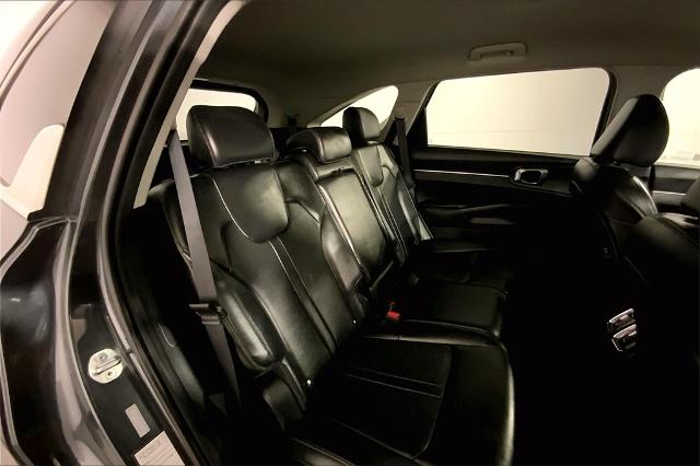 2024 Kia Sorento Vehicle Photo in Lees Summit, MO 64086