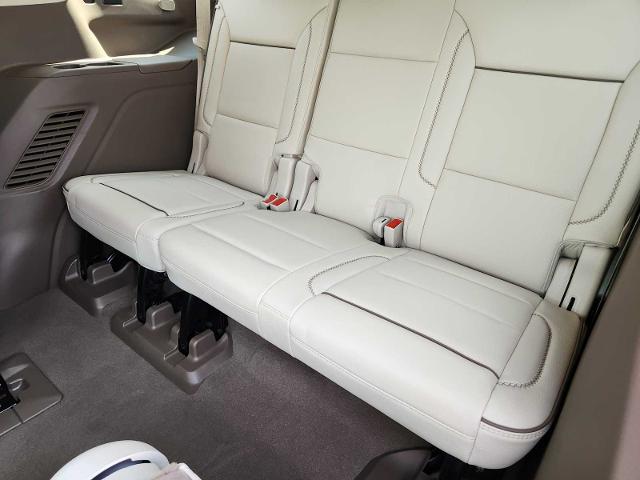 2023 GMC Yukon Vehicle Photo in DENTON, TX 76210-9321