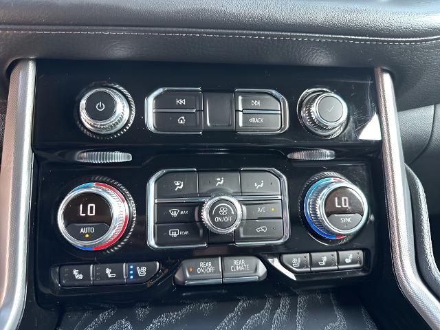 2022 GMC Yukon XL Vehicle Photo in MANITOWOC, WI 54220-5838