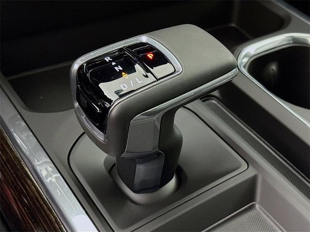 2025 GMC Sierra 1500 Vehicle Photo in PUYALLUP, WA 98371-4149