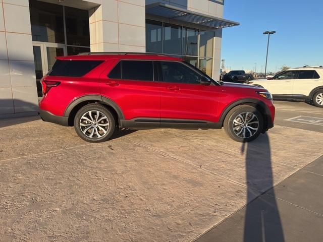 2025 Ford Explorer Vehicle Photo in Winslow, AZ 86047-2439