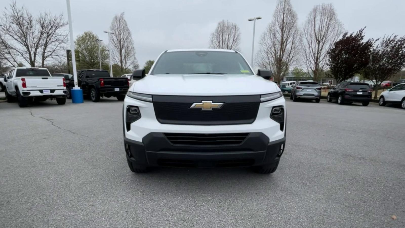 2024 Chevrolet Silverado EV Vehicle Photo in BENTONVILLE, AR 72712-4322