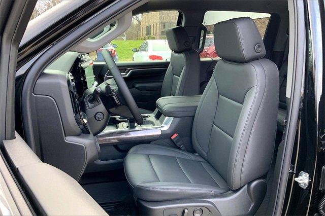 2025 Chevrolet Silverado 1500 Vehicle Photo in KANSAS CITY, MO 64114-4502