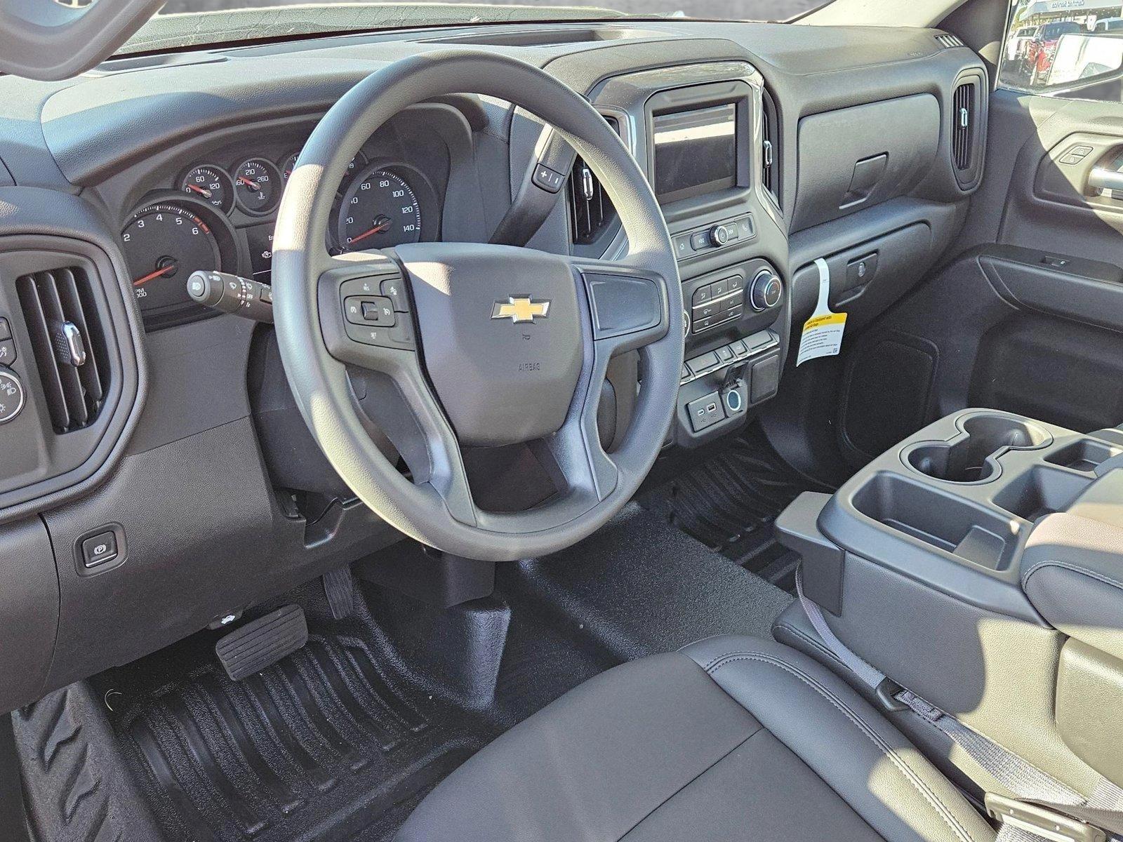 2025 Chevrolet Silverado 1500 Vehicle Photo in GREENACRES, FL 33463-3207