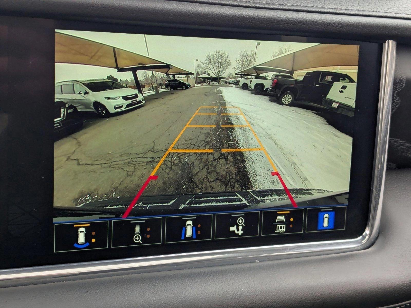 2023 GMC Yukon XL Vehicle Photo in LONE TREE, CO 80124-2750