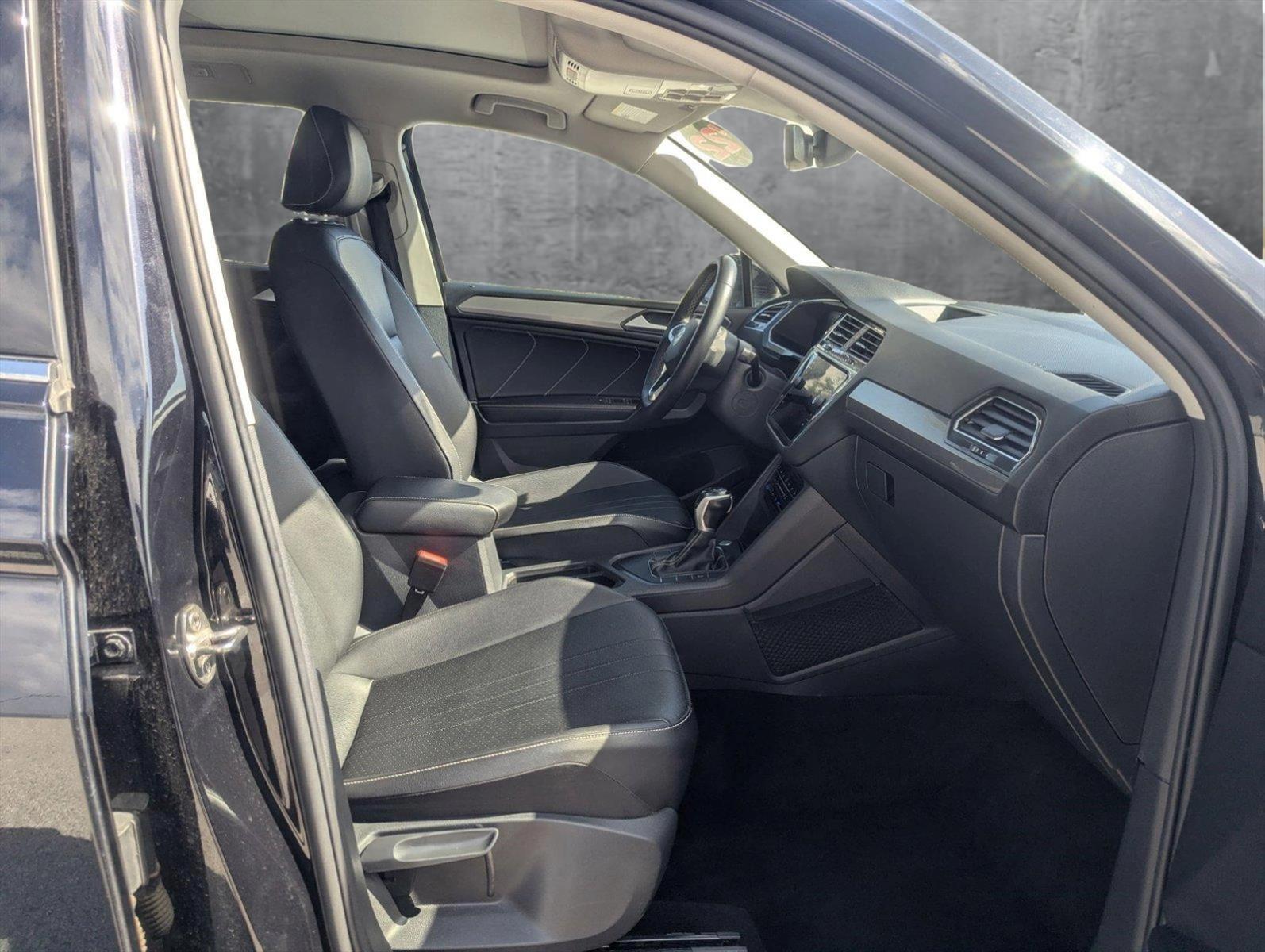 2022 Volkswagen Tiguan Vehicle Photo in Corpus Christi, TX 78415