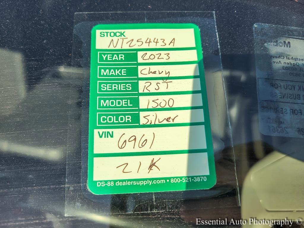 2023 Chevrolet Silverado 1500 Vehicle Photo in AURORA, IL 60503-9326