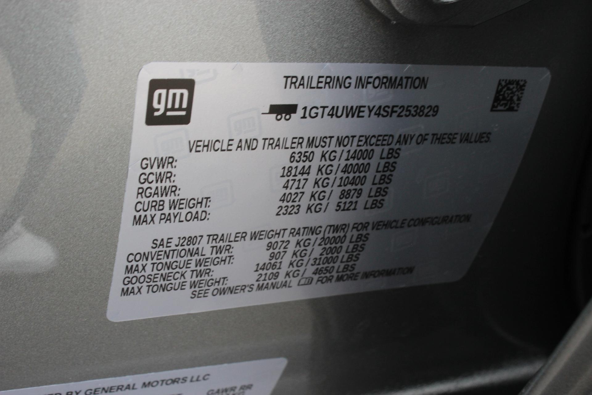 2025 GMC Sierra 3500 HD Vehicle Photo in AURORA, CO 80012-4011