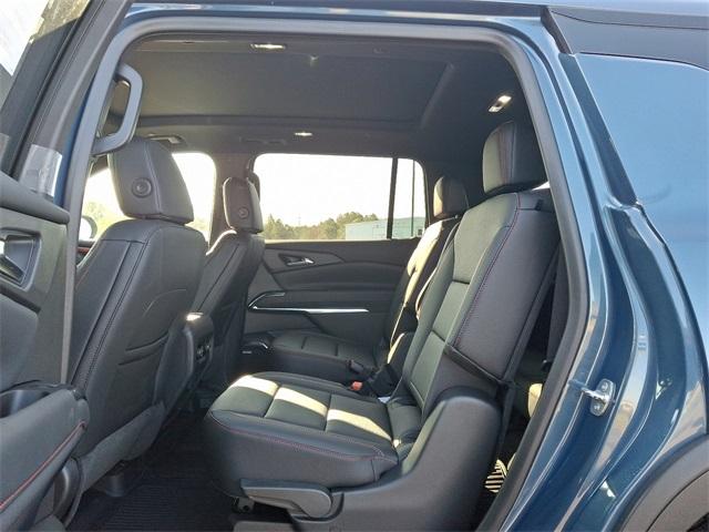 2025 Chevrolet Traverse Vehicle Photo in SEAFORD, DE 19973-8463