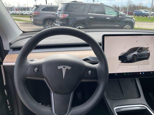 2024 Tesla Model Y Vehicle Photo in MEDINA, OH 44256-9631