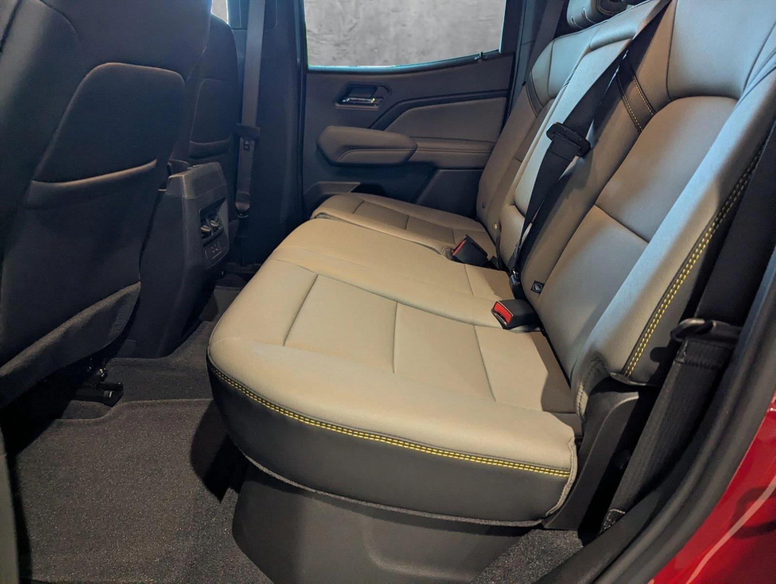 2025 Chevrolet Colorado Vehicle Photo in GREENACRES, FL 33463-3207