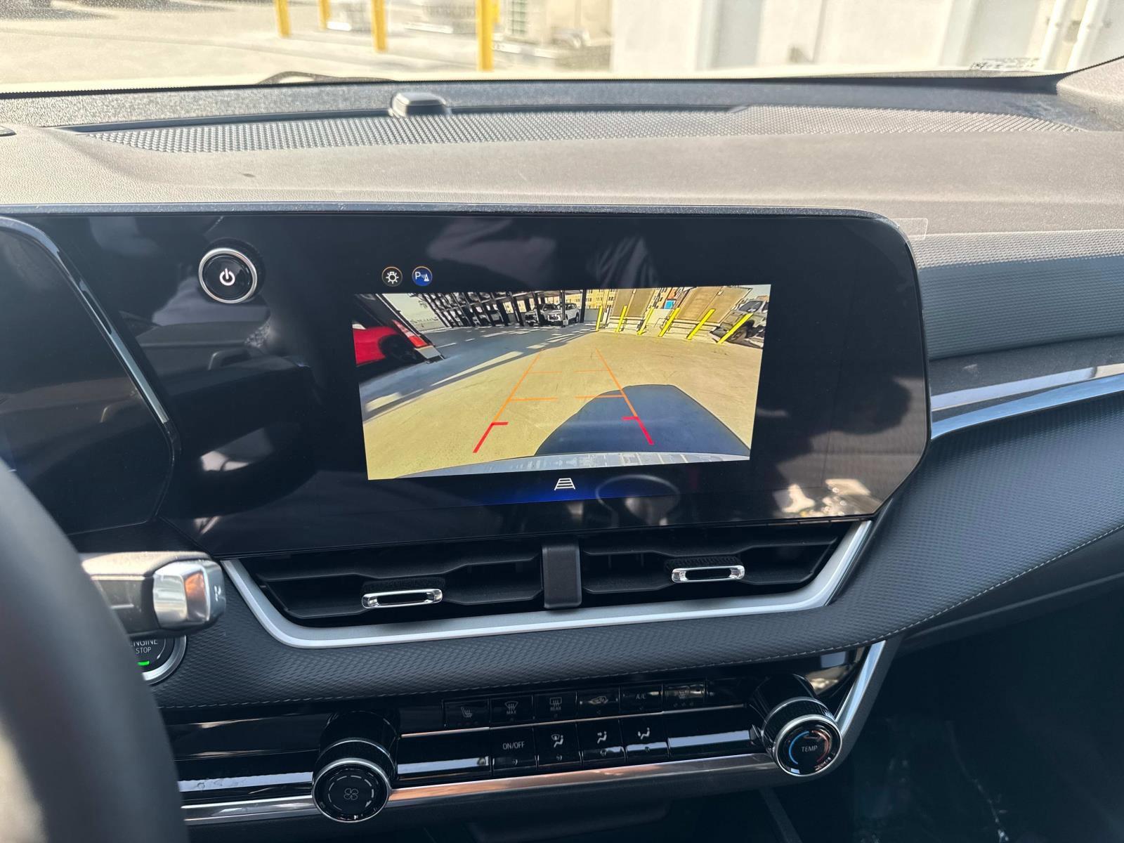 2025 Chevrolet Equinox Vehicle Photo in LOS ANGELES, CA 90007-3794