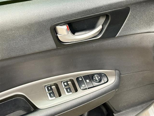2020 Kia Optima Vehicle Photo in EVERETT, WA 98203-5662
