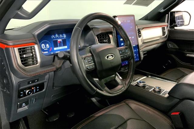 2024 Ford Expedition Vehicle Photo in Lees Summit, MO 64086