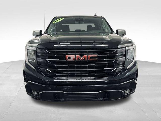 2024 GMC Sierra 1500 Vehicle Photo in MEDINA, OH 44256-9631
