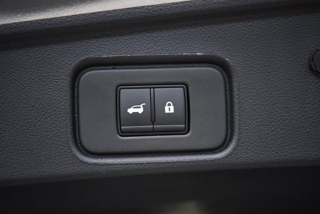 2025 Nissan Pathfinder Vehicle Photo in Ballwin, MO 63011