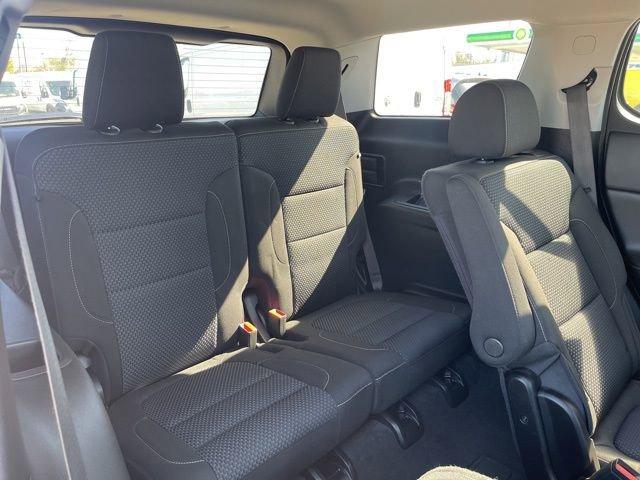 2023 GMC Acadia Vehicle Photo in MEDINA, OH 44256-9631