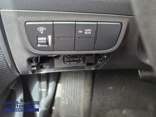 2016 Hyundai VELOSTER Vehicle Photo in DENTON, TX 76210-9321
