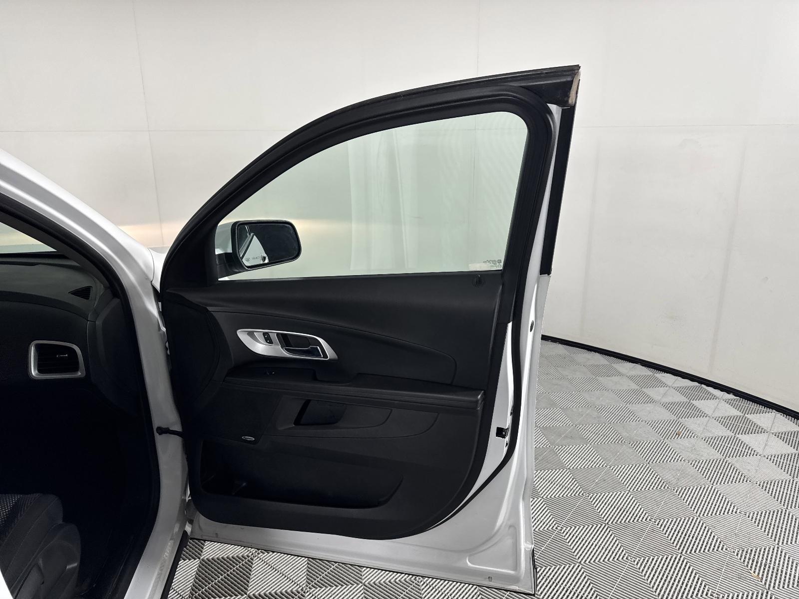 2017 Chevrolet Equinox Vehicle Photo in Georgetown, TX 78626