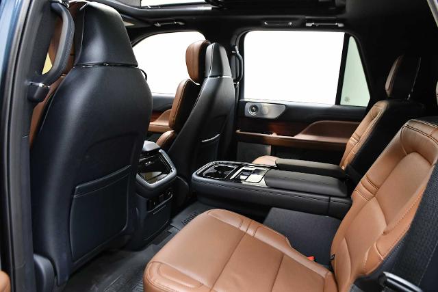 2024 Lincoln Navigator Vehicle Photo in DALLAS, TX 75235