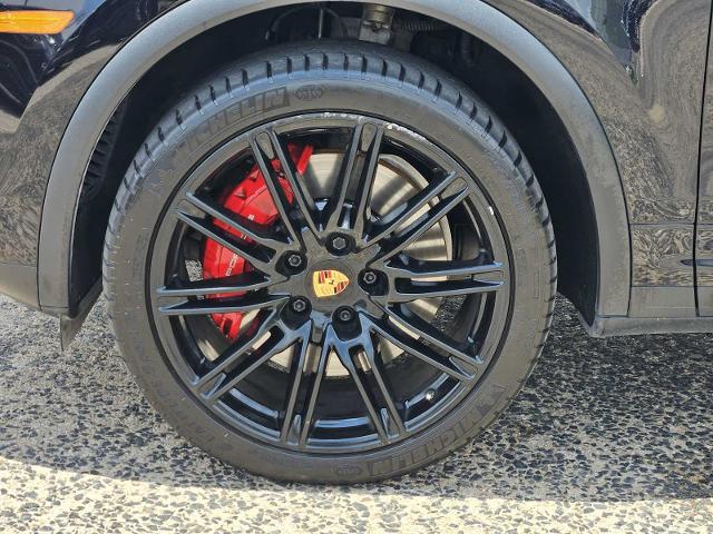 2017 Porsche Cayenne Vehicle Photo in FORT WORTH, TX 76132