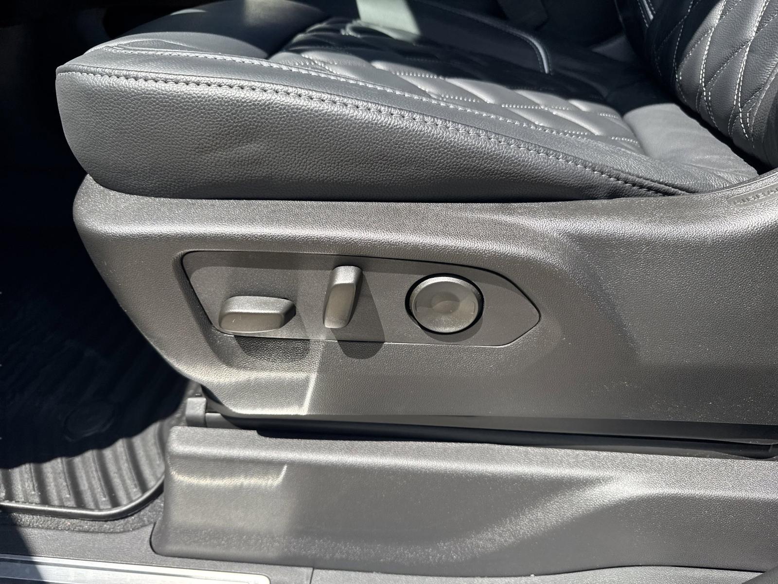 2025 Chevrolet Silverado 2500 HD Vehicle Photo in GEORGETOWN, TX 78626-7508
