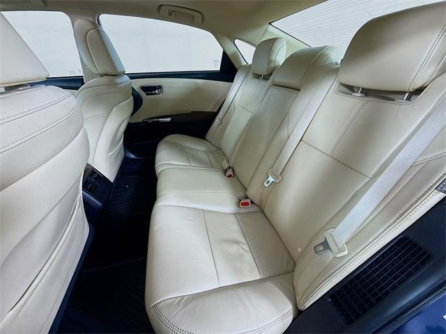 2015 Toyota Avalon Hybrid Vehicle Photo in Everett, WA 98204