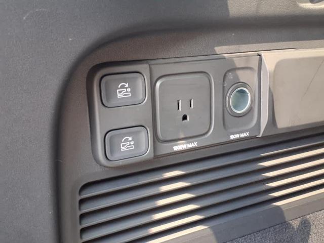 2023 Rivian R1S Vehicle Photo in San Antonio, TX 78230-1001