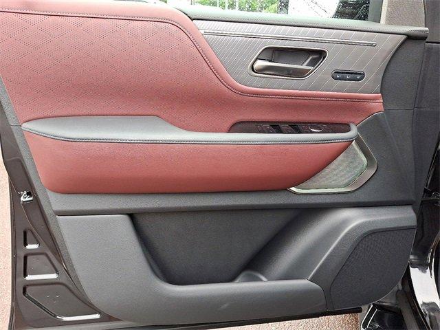 2025 INFINITI QX80 Vehicle Photo in Willow Grove, PA 19090