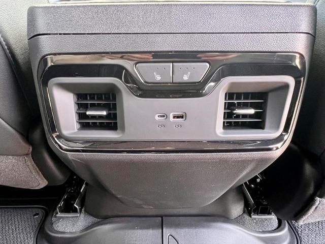 2025 GMC Sierra 1500 Vehicle Photo in EFFINGHAM, IL 62401-2832