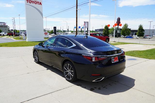 2023 Lexus ES 350 Vehicle Photo in Riverdale, UT 84405
