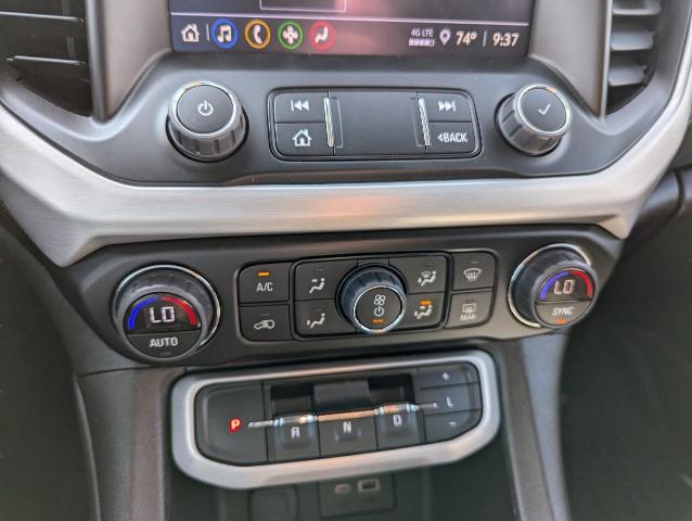 2023 GMC Acadia Vehicle Photo in Oshkosh, WI 54901