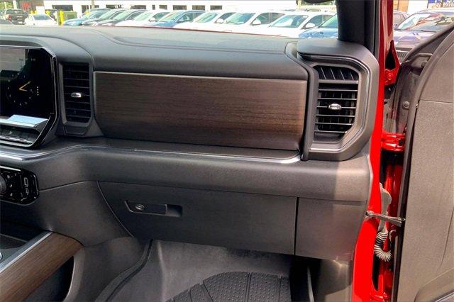 2024 Chevrolet Silverado 1500 Vehicle Photo in INDEPENDENCE, MO 64055-1377