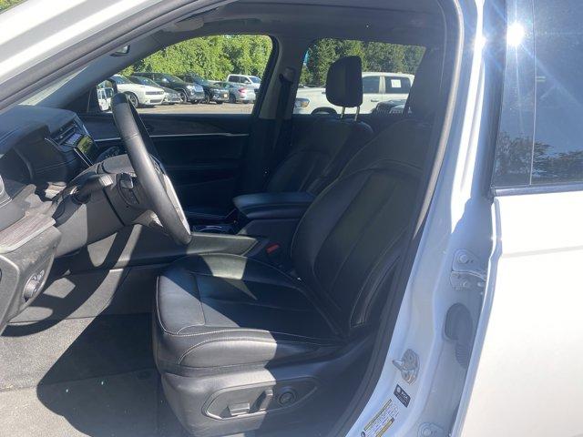 2022 Jeep Grand Cherokee L Vehicle Photo in Doylsetown, PA 18901