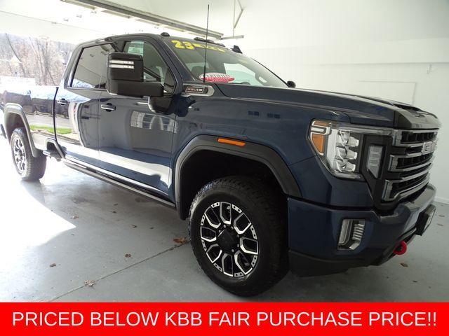 2023 GMC Sierra 3500HD AT4 Crew Cab 4WD
