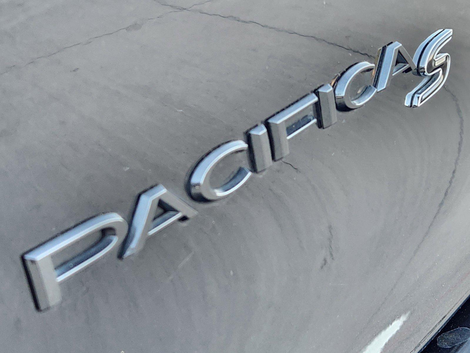 2020 Chrysler Pacifica Vehicle Photo in PLANO, TX 75024